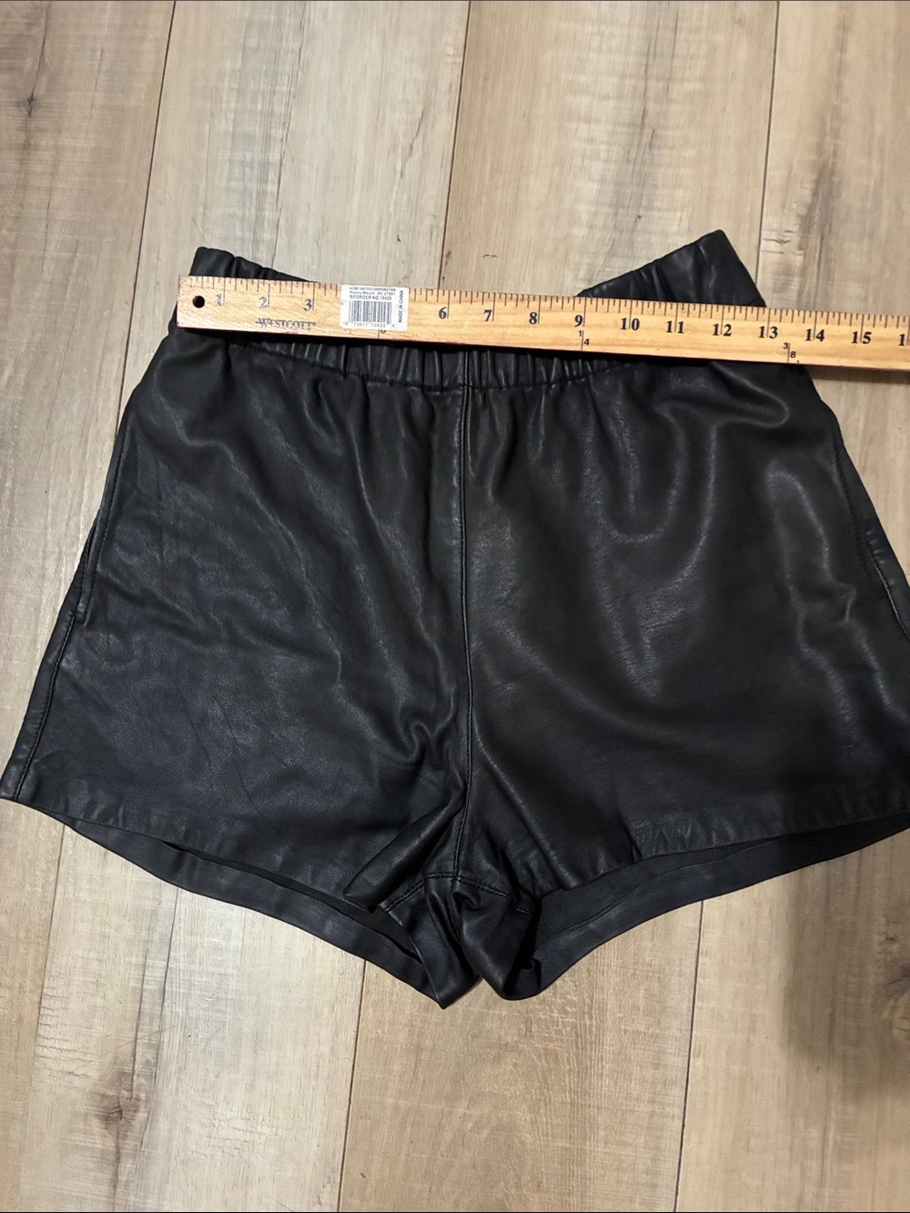 Tibi leather pull on shorts retail $795 - Picture 6 of 7